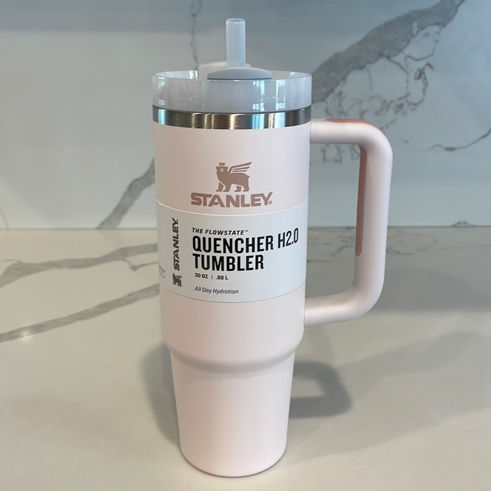 Stanley - 30 oz. ROSE QUARTZ pink Quencher H2.0 Flowstate Tumbler w/Handle - NWT